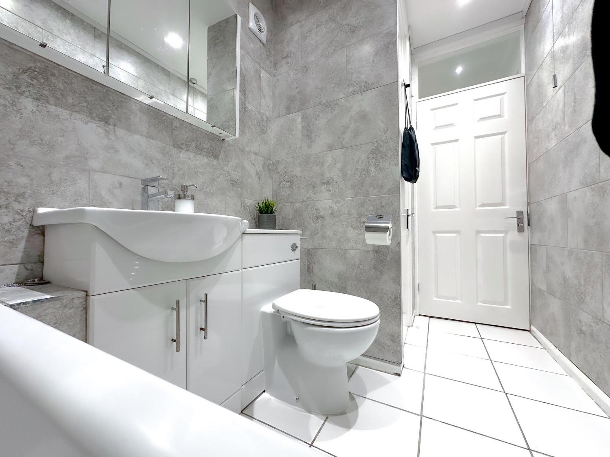Contemporary And Cosy Birmingham Apartment- Free Parking & Wi-Fi Εξωτερικό φωτογραφία